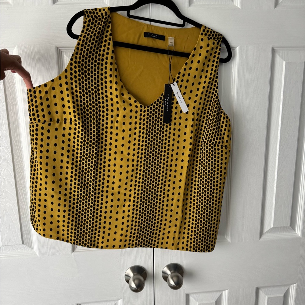T Tahari Matte Mustard Yellow Polka Dot Sleeveless Blouse 1X NWT